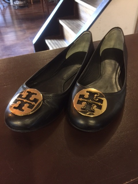 【修理事例】トリーバーチ（Tory Burch） フラットシューズ カカト